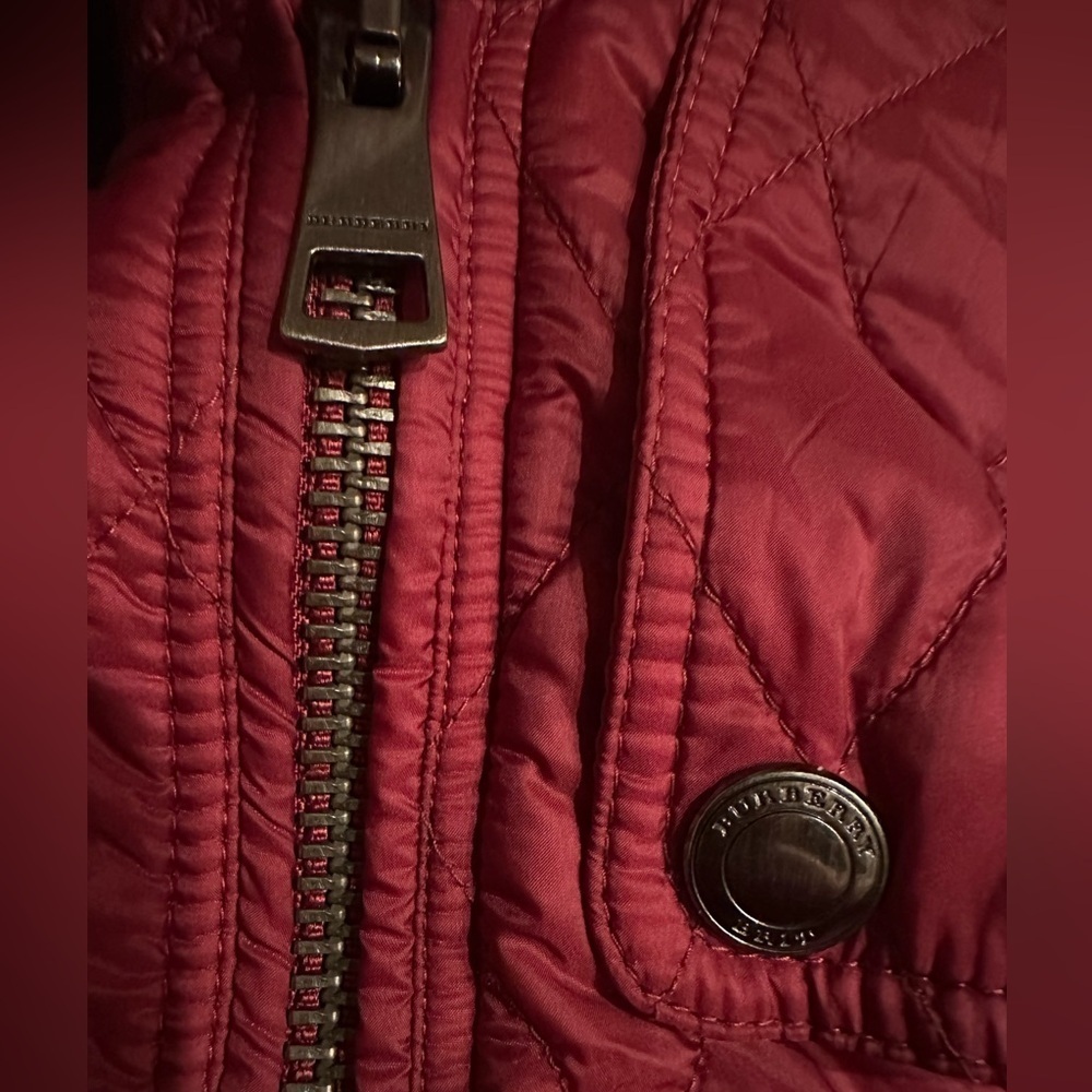 Burberry Red Quilted Jacket women’s size M - Picture 13 of 13